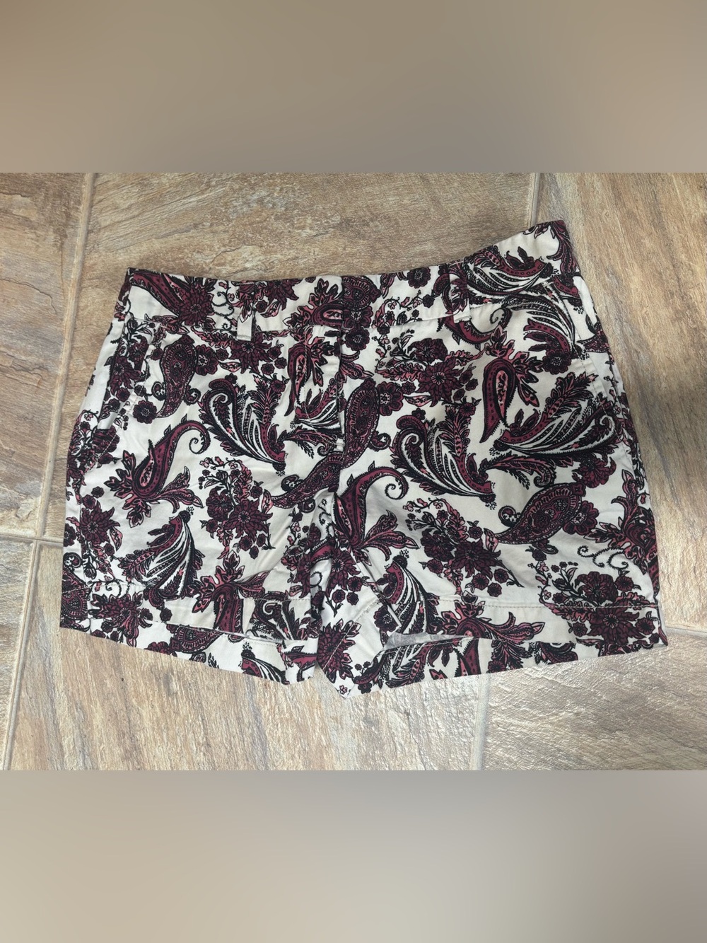 Ann Taylor Loft paisley shorts original size 2 pockets